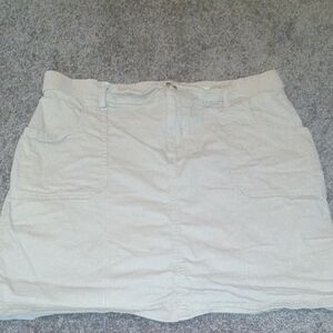 Lee Khaki Midrise Skirt